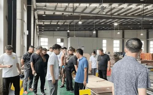 至里整裝臨沂會員開拓茶話會 共商整裝新趨勢與開發(fā)機遇